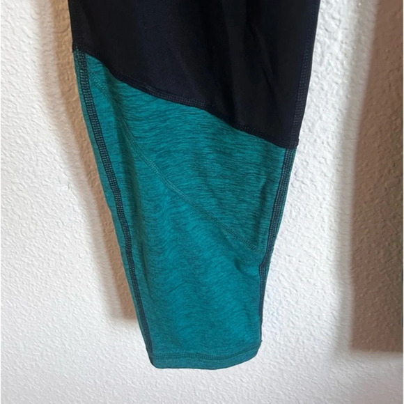 Women's Danskin Now Fitted Leggings Size Large (12-14) black with Green - Picture 5 of 13